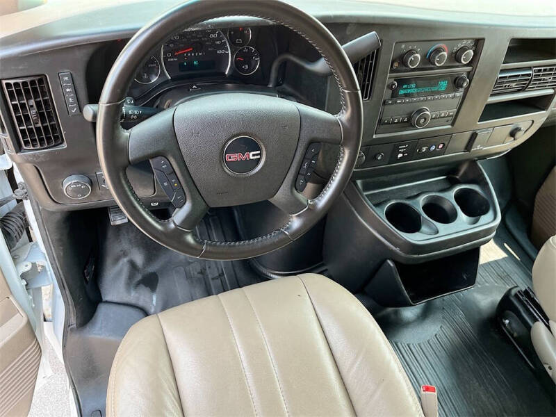 2023 GMC Savana 3500