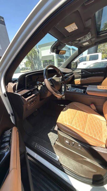 2021 Cadillac Escalade Sport