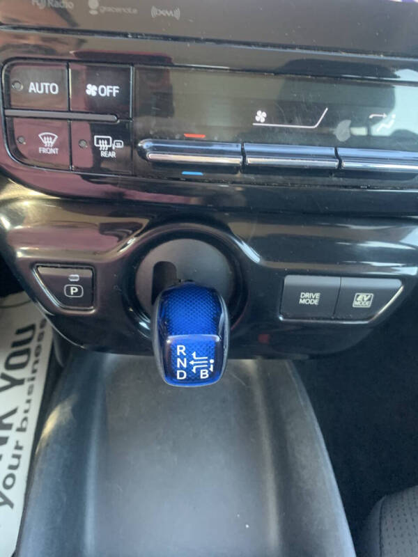 2017 Toyota Prius One