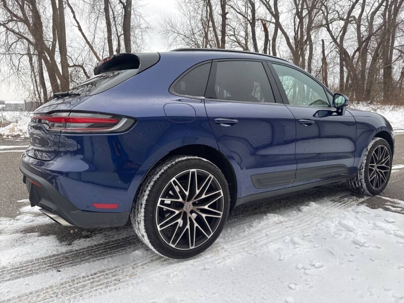 2025 Porsche Macan