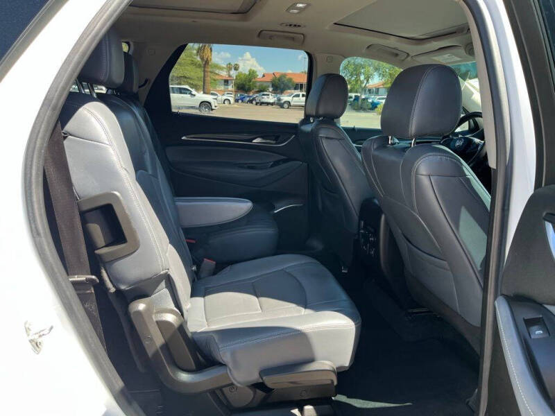 2020 Buick Enclave Essence