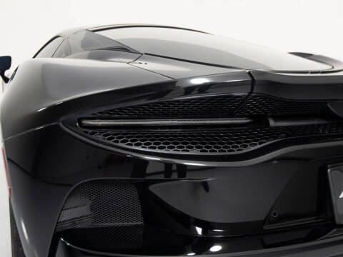 2023 McLaren GT