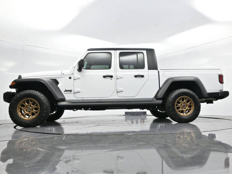 2024 Jeep Gladiator Sport