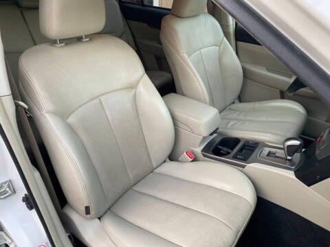 2010 Subaru Outback 2.5i Limited