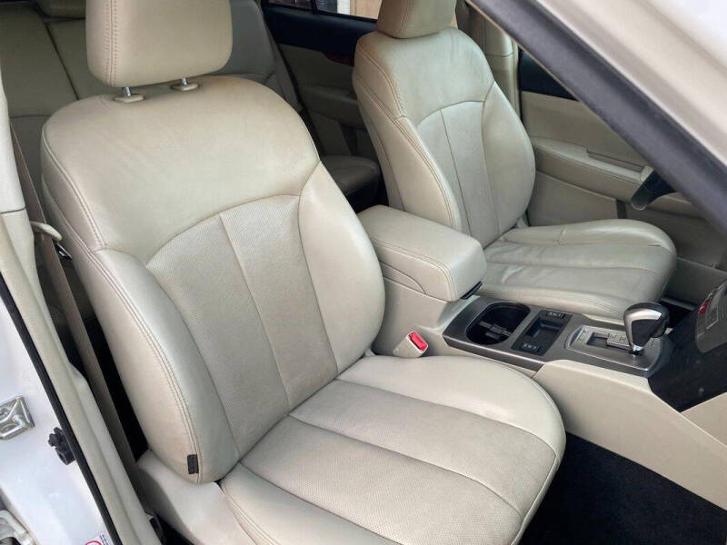 2010 Subaru Outback 2.5i Limited