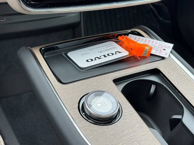 2025 Volvo EX90 Twin Plus 7P