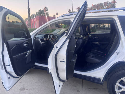 2018 Jeep Cherokee Latitude Plus