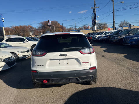 2020 Jeep Cherokee Trailhawk