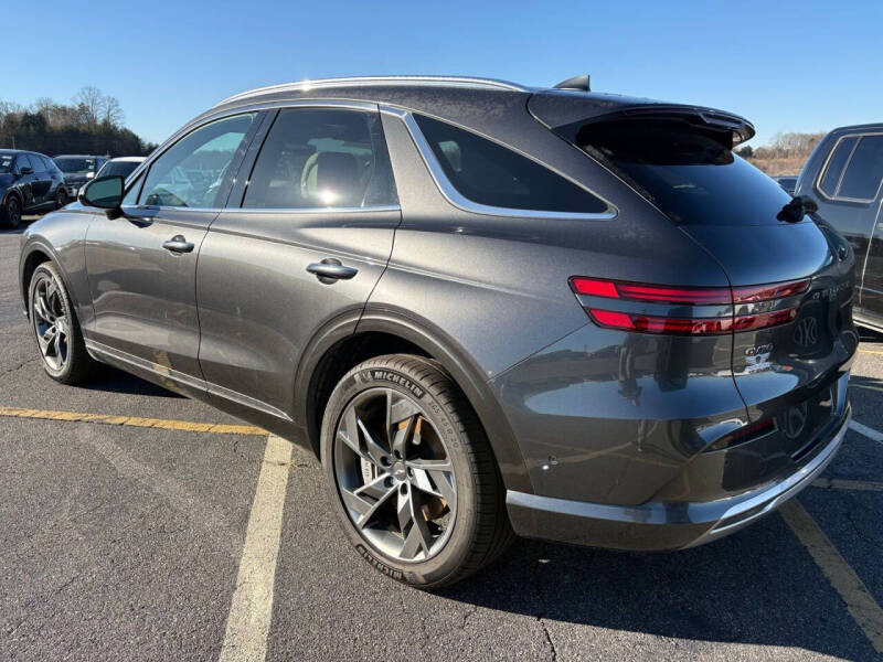 2023 Genesis Electrified GV70