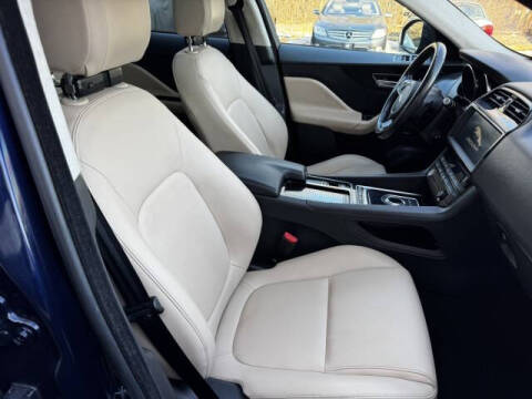 2020 Jaguar F-PACE 25t Premium