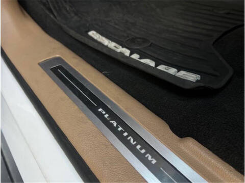 2018 Cadillac Escalade Platinum