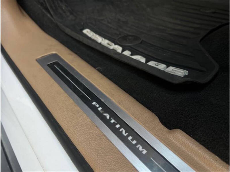 2018 Cadillac Escalade Platinum