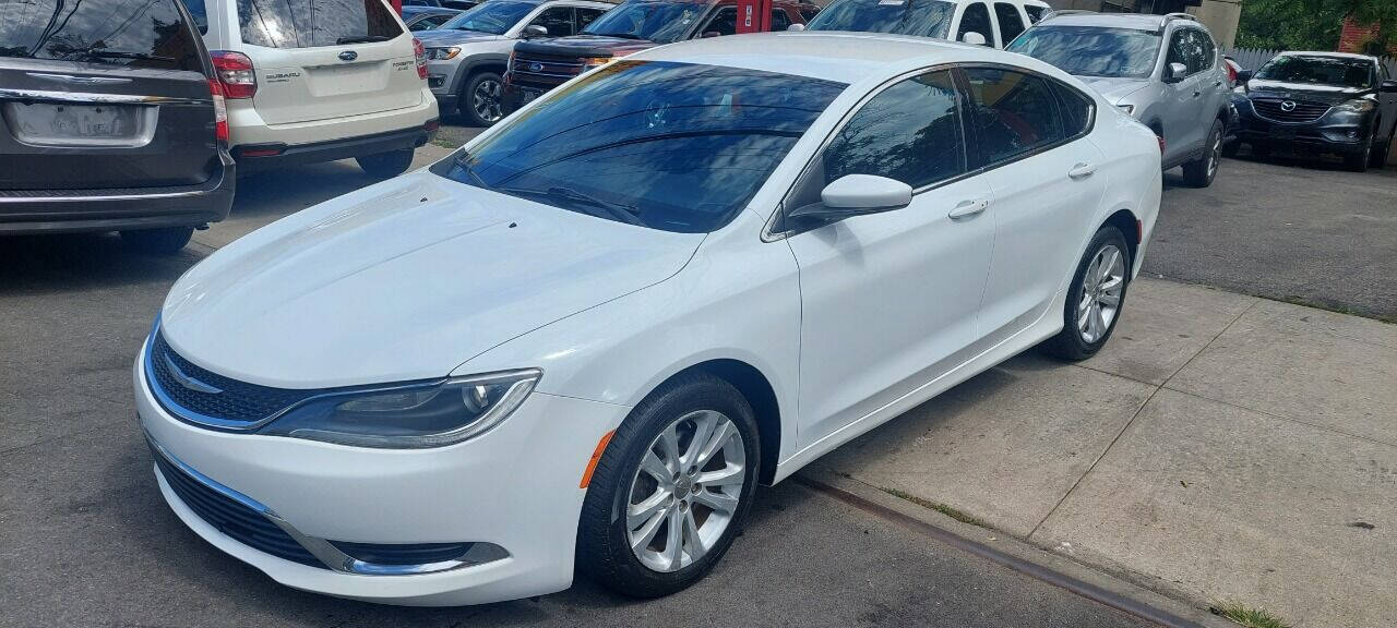 2016 chrysler sales 200 white