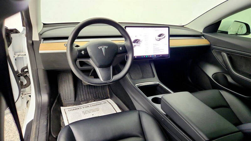 2021 Tesla Model 3 Standard Range Plus