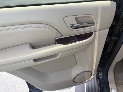 2014 Cadillac Escalade Luxury