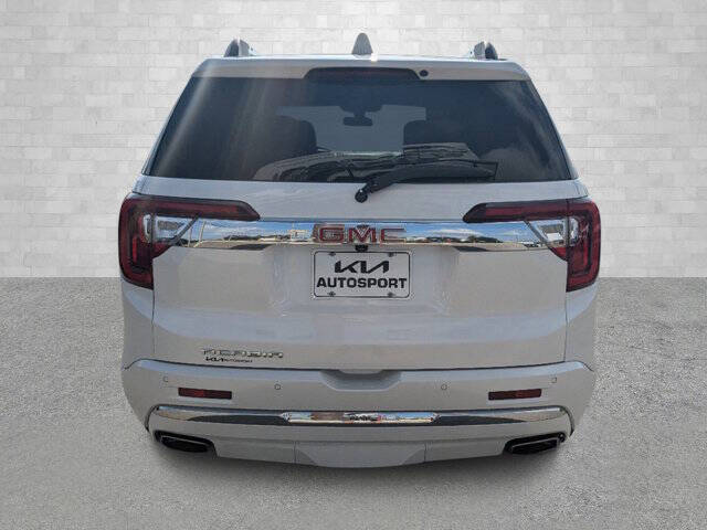 2020 GMC Acadia Denali