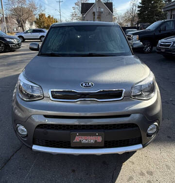 2017 Kia Soul +