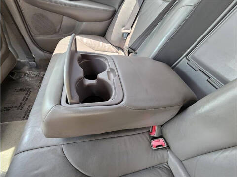2004 Lexus ES 330