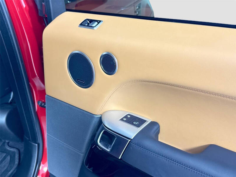 2022 Land Rover Range Rover Sport SVR