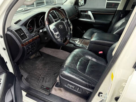 2015 Toyota Land Cruiser