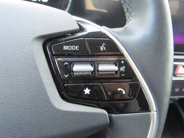 2023 Kia Niro EX Touring