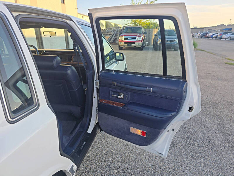 1994 Lincoln Town Car Executive