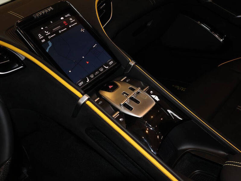 2025 Ferrari Roma Spider