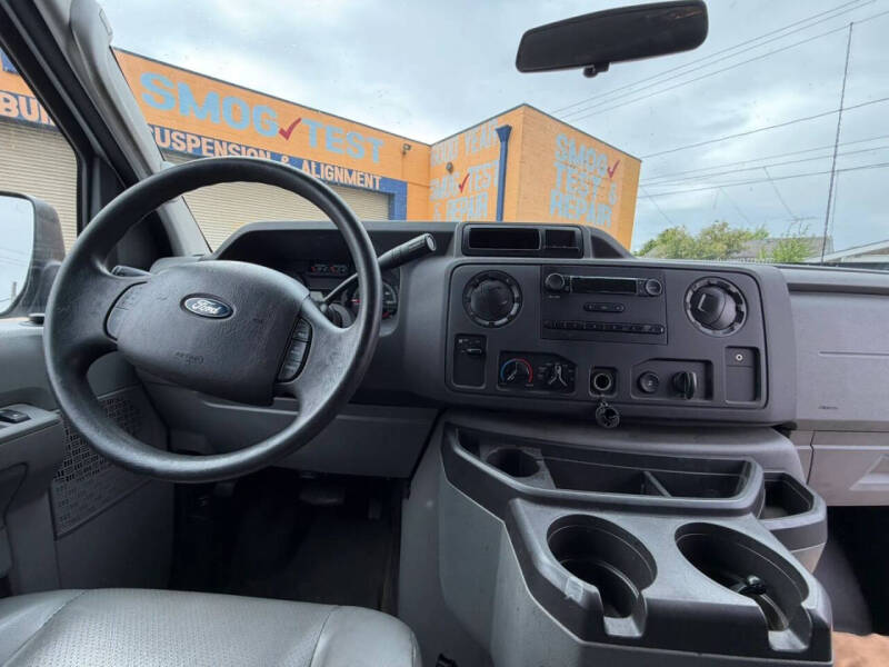2014 Ford E-Series E-150