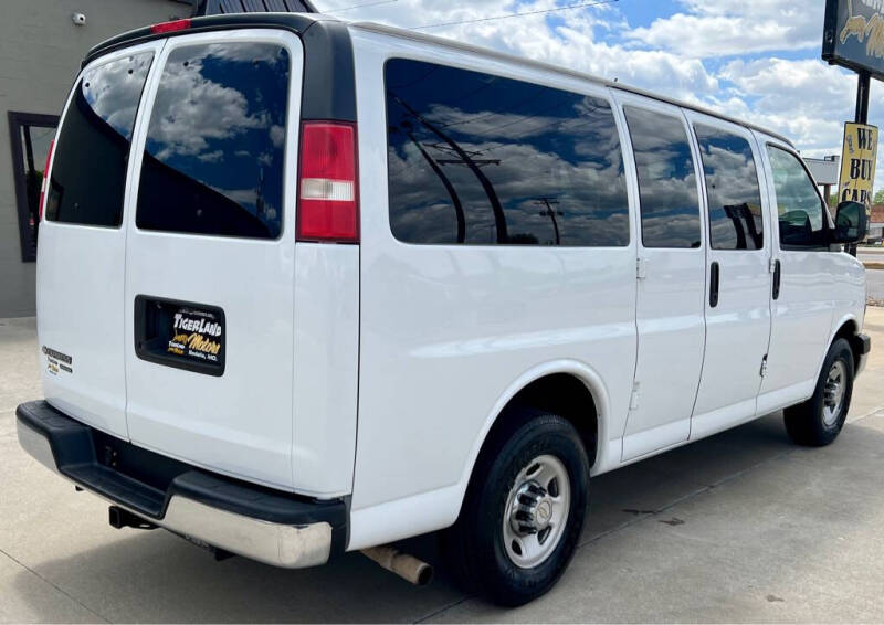 2016 Chevrolet Express LT 2500