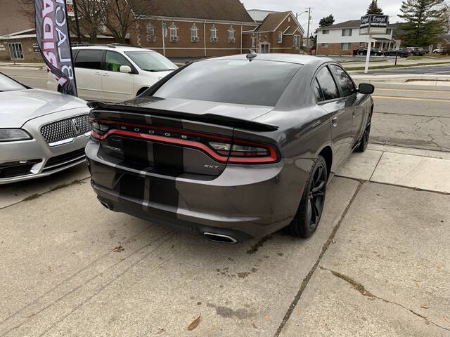 2016 Dodge Charger SXT