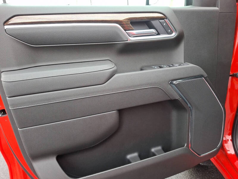 2026 GMC Sierra 1500 Elevation Standard