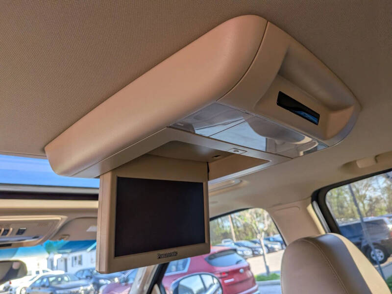 2011 Cadillac Escalade Premium