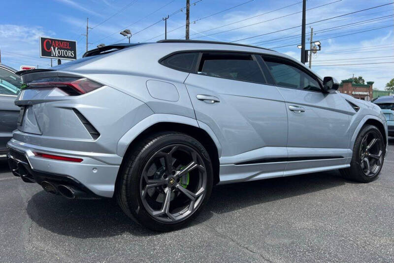 2022 Lamborghini Urus