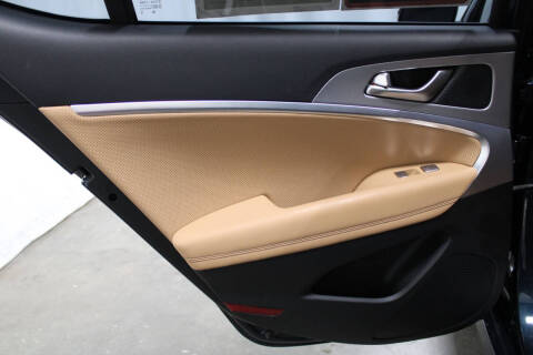 2022 Genesis G70