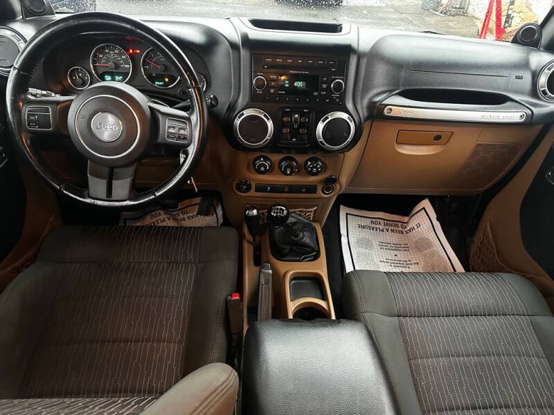 2012 Jeep Wrangler Unlimited Sahara