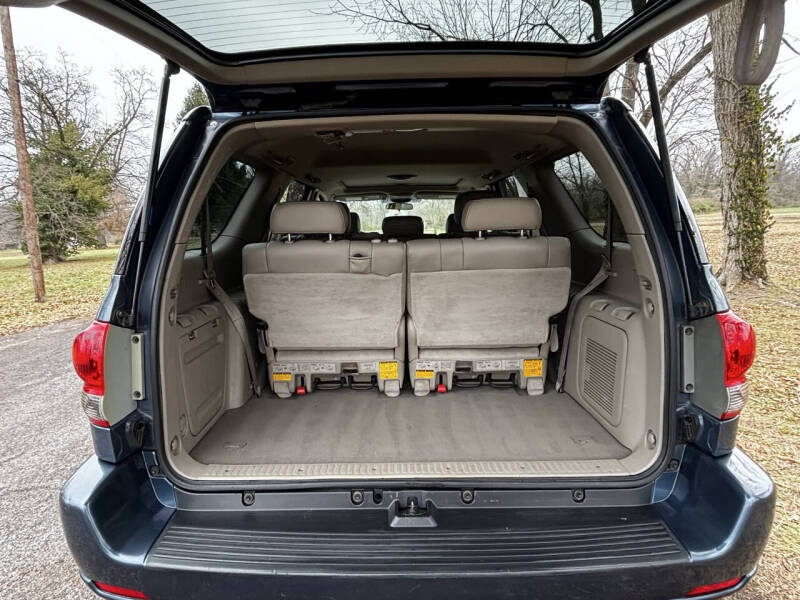 2007 Toyota Sequoia SR5