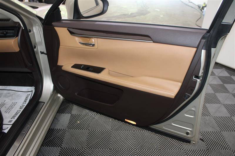 2016 Lexus ES 350