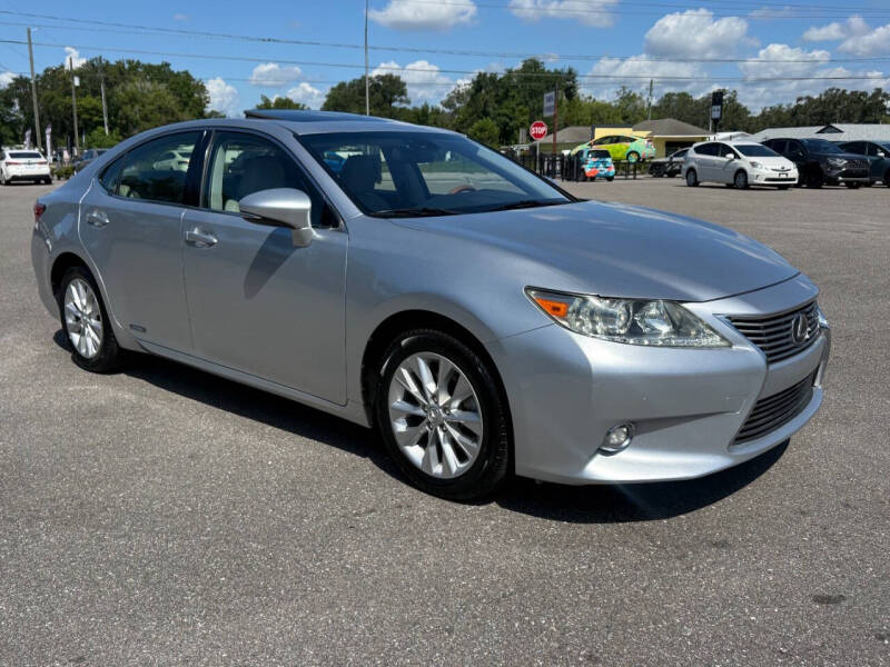 2014 Lexus ES 300h