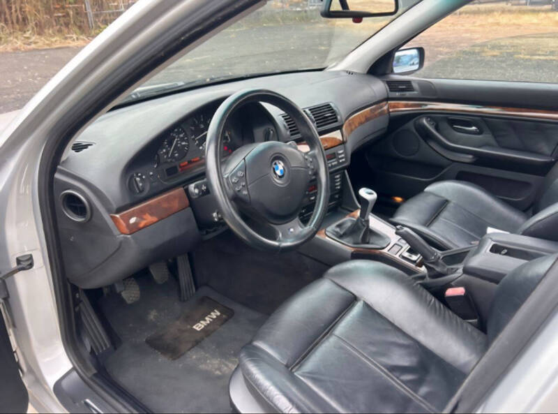 2000 BMW 5 Series 540i