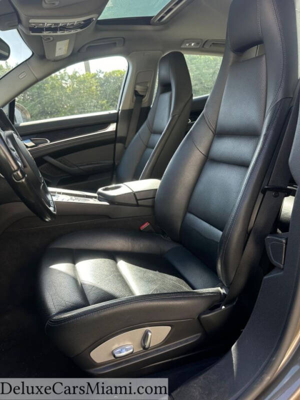 2011 Porsche Panamera