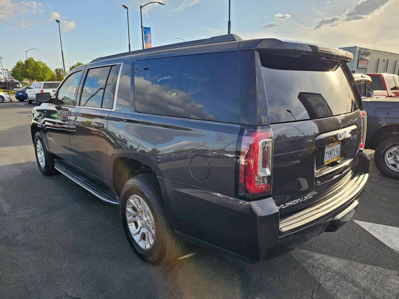 2016 GMC Yukon XL SLT