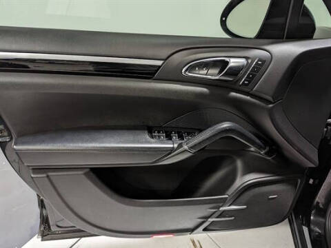 2016 Porsche Cayenne S