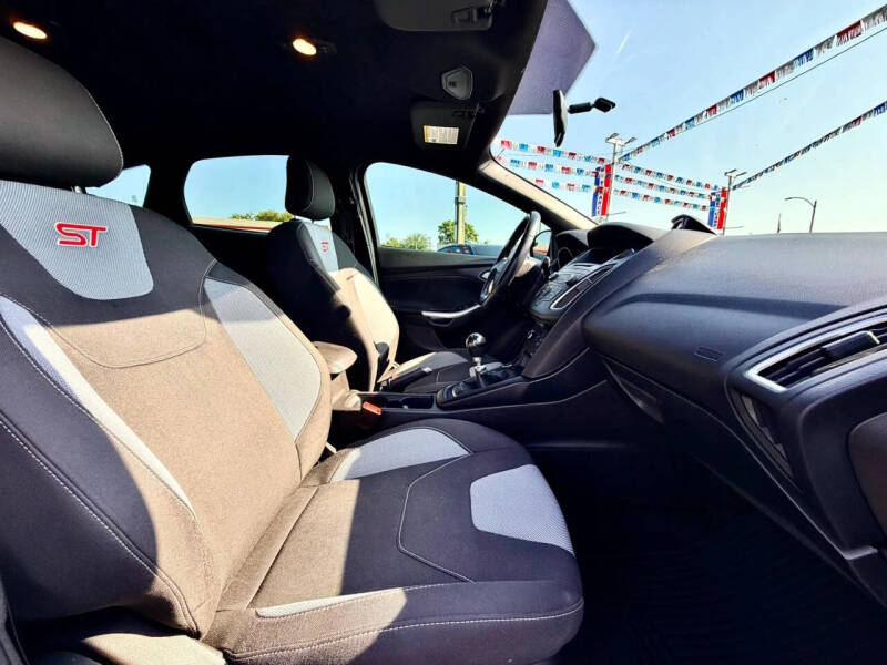 2017 Ford Focus ST