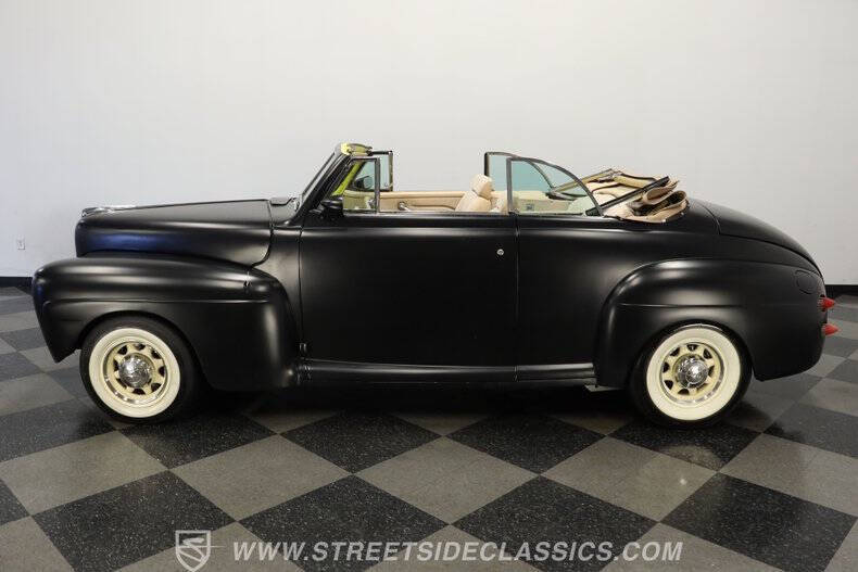 1946 Ford Deluxe
