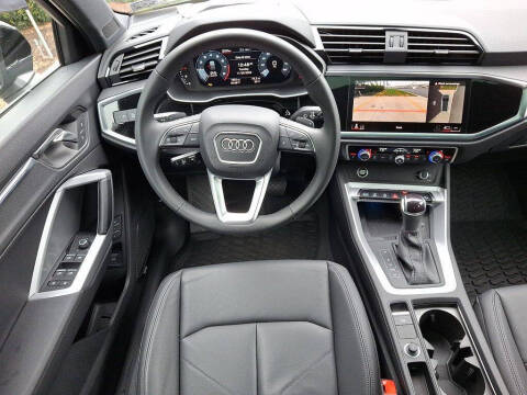 2025 Audi Q3 quattro S line Prem Plus 45 TFSI