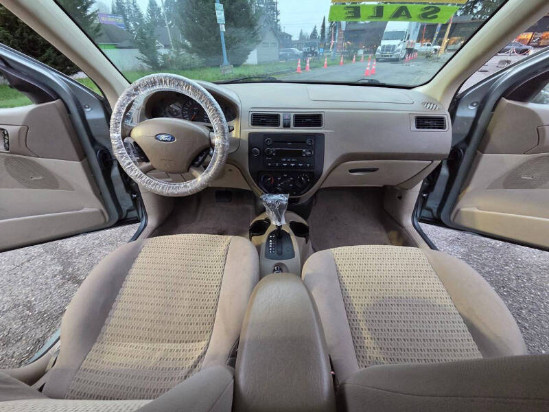 2006 Ford Focus ZX4 SE