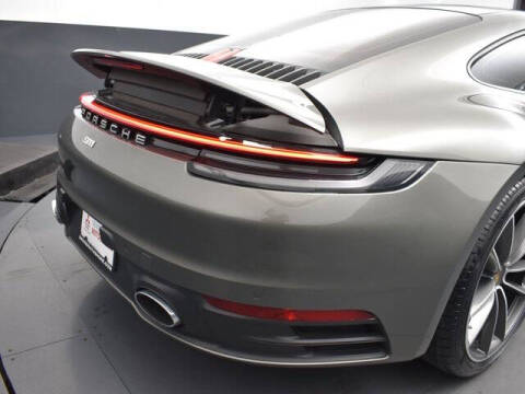 2022 Porsche 911 Carrera