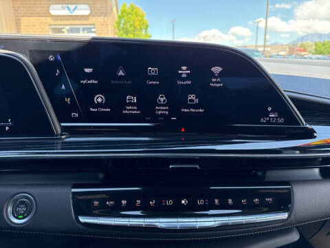 2023 Cadillac Escalade ESV Sport