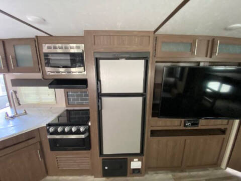 2019 Keystone RV Hideout 28 BHS WE