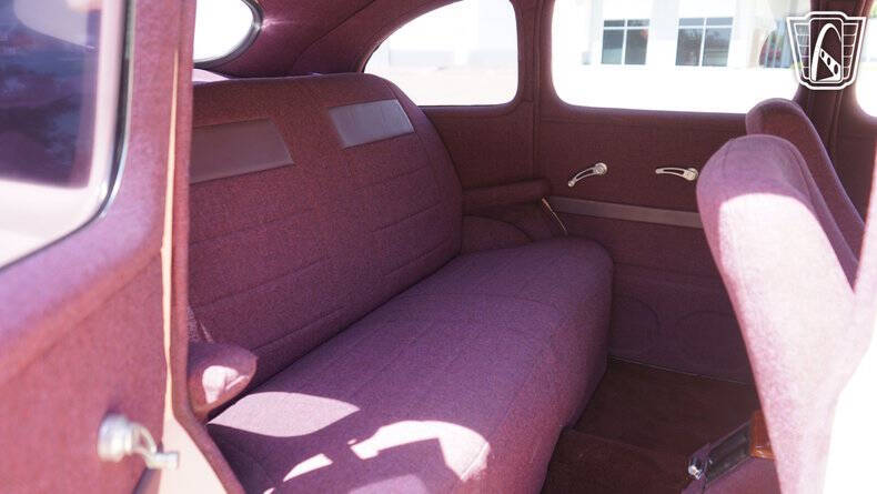 1947 Ford Customline